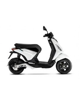 Piaggio 1 Active forever white